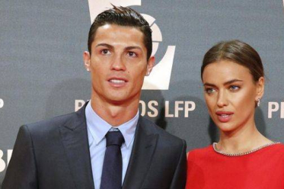 Cristiano Ronaldo e Irina Shayk, en los premios LFP celebrados en Madrid en octubre del 2014.-Foto: EFE / ALBERTO MARTÍN