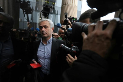 José Mourinho, en el Juzgado de Pozuelo de Alarcón.-/ DAVID CASTRO