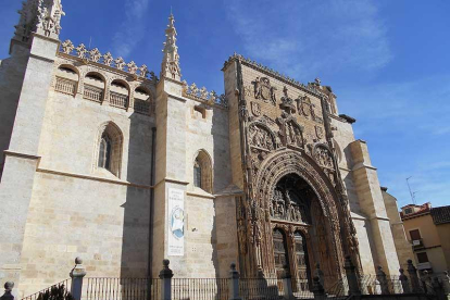 La iglesia de Santa María es uno de los principales atractivos turísticos de Aranda.