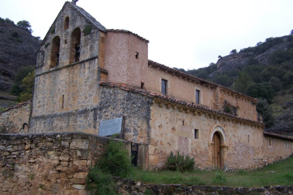 Iglesia de San Martín, ubicada a la entrada del pueblo. ECB