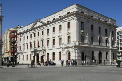 La Diputación Provincial ha deparado numerosos titulares a lo largo de 2014.-RAÚL G. OCHOA