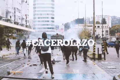 #Cacerolazo es la canción que se está convirtiendo en un himno en Chile.-YOUTUBE