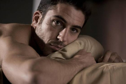 Miguel Ángel Silvestre, un actor gay en la serie de los hermanos Wachowski.-