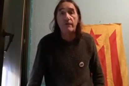 Fredi Bentanachs en el vídeo en que llama a una levantamiento y a tomar el Parlament.-YOUTUBE