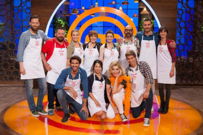 Los participantes de la segunda edición del concurso gastronómico de TVE-1 Masterchef Celebrity.-EL PERIÓDICO