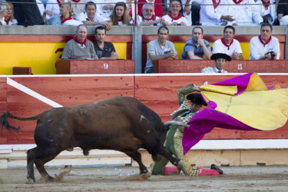El torero de Aranda lo puso todo para triunfar ante el público de Pamplona.-ECB