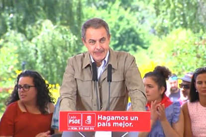 José Luis Rodríguez Zapatero interviene en la Fiesta de la Rosa del PSOE leonés