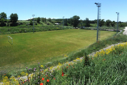 Imagen del campo de fútbol de Villatoro.-ISRAEL L. MURILLO