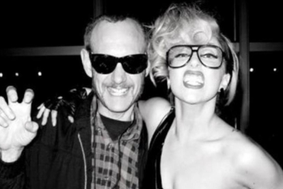 Terry Richardon, con Lady Gaga, en una imagen de hace unos años.-EL PERIÓDICO