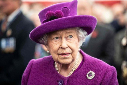 Isabel II, este miércoles en un acto en el sur de Londres.-AFP / RICHARD POHLE