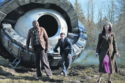 Malcolm Barrett, Matt Lanter y Abigail Spencer son el trío protagonista de la serie 'Timeless'.-MOVISTAR