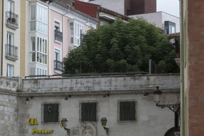 Imagen de la fachada del Asador de Aranda, en la Llana de Afuera.-ECB