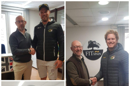 El presidente del Aparejadores RC, Iñaki Sicilia, sella el acuerdo alcanzado con Wagenaar, Snyman y Van den Berg.-TWITTER / @RUGBYAPAREJOS
