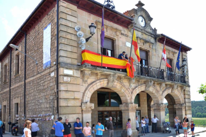 Los quintanariegos no conocerán hasta hoy la definitiva composición de su corporación municipal.-ECB