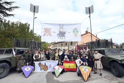Miembros de la Base Militar Cid Campeador de Castrillo del Val del Regimiento de Transmisiones 21 (RT21) inician el Camino del Cid. ICAL