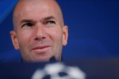 Zinedine Zidane, técnico del Madrid, en rueda de prensa antes de recibir al PSG.-X01622