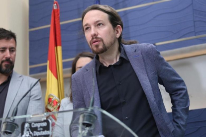 Pablo Iglesias, durante una rueda de prensa.-DAVID CASTRO