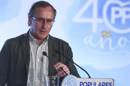 El presidente del PP vasco, Alfonso Alonso, en una imagen de archivo.-/ JAVIER ETXEZARRETA / EFE