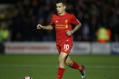 Philippe Coutinho brillará en Liverpool hasta el 2022.-REUTERS / PAUL CHILDS