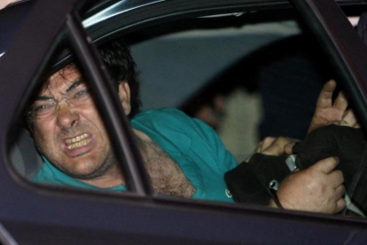 El etarra Xabier Lopez Peña, Thierry, tras su detención el 21 de mayo del 2008-/ AP / BOB EDME