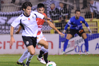 El Burgos CF cedió frente al Nastic (0-1) en el último encuentro copero disputado en El Plantío (2013). ISRAEL L. MURILLO