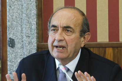 El concejal Antonio Fernández Santos durante un Pleno.-RAÚL G. OCHOA