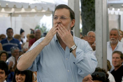 Mariano Rajoy, durante un mitin en Vigo en el 2008.-SALVADOR SAS