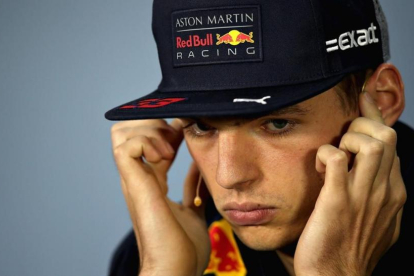 Max Verstappen, atiende una pregunta en el Gilles Villeneuve.-/ CHARLES COATES