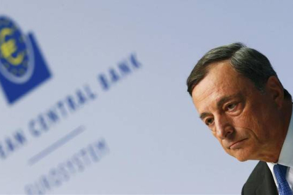 Mario Draghi, durante la conferencia de prensa en la sede del BCE en Fráncfort.-REUTERS/RALPH ORLOWSKI