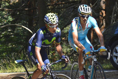 Nairo Quintana y Mikel Landa, en plena ascensión de la edición de 2014.-R. ORDÓÑEZ