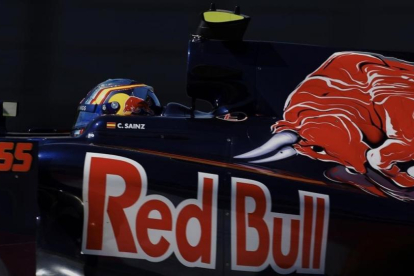 Carlos Sainz, durante la primera sesion de entrenamientos libres del GP de España de Fórmula Uno.-EFE / ALEJANDRO GARCIA