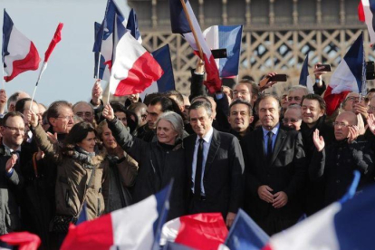 Manifestación de apoyo a Fillon en París.-CHRISTOPHE ENA / AP