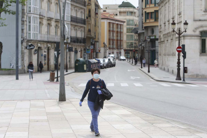 La calle San Pablo, en el centro, será de uso peatonal los fines de semana. ISRAEL L. MURILLO