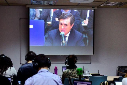 Monitor instalado en la sala de prensa de la sede de la Escuela Balear de la Administración Pública de Palma (EBAP), durante la declaración del expresidente balear Jaume Matas en la cuarta jornada del juicio del caso Nóos, tras señalarle ante el tribunal -EFE