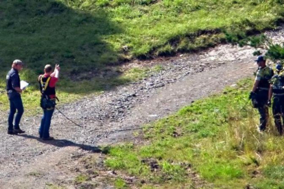 Reconstrucción de los asesinatos en la isla de Utoya, en Noruega, a cargo de la policía judicial.-EL PERIÓDICO