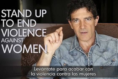 Antonio Banderas llama a acabar ya con la violencia contra las mujeres.-Foto: YOUTUBE