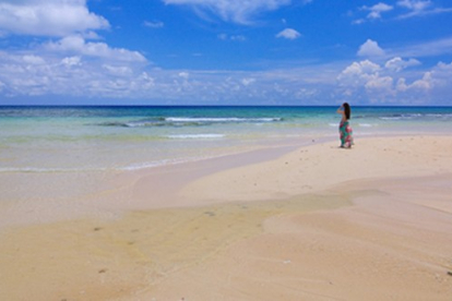 Las playas de Burgos en Pangasinan, filipinas.