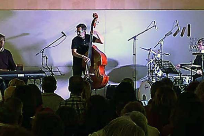 Las notas de jazz de Zri Trío inaugurarán las VI Jornadas + Música el miércoles 14 en el Frühbeck de Burgos.-