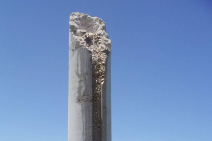 'Columna sin fin', obra de Bañuelos en la Bienal de la Habana.-Alberto Bañuelos