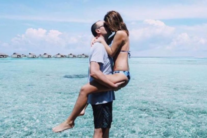 La pasión en las isla Maldivas de Risto Mejide y Laura Escanes, según la postal colgada en la red social de Instagram.-INSTAGRAM