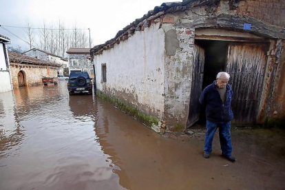 Foto de archivo de las inundaciones en Puentedura (Burgos).-ICAL