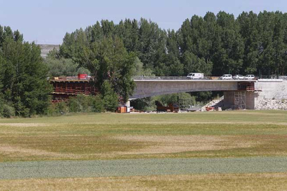 Estado de la obra del viaducto en Frandovínez.-RAÚL G. OCHOA