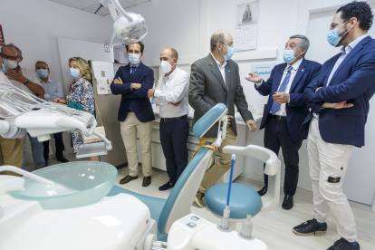 La Fundación Odontología Solidaria inaugura su clínica en el Hospital San Juan de Dios. ICAL