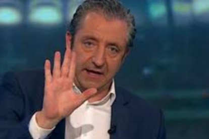 Pedrerol, en uno de sus programas.-