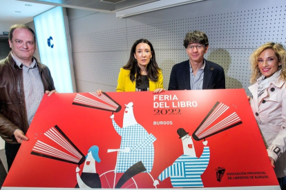 Presentación de la Feria del Libro de Burgos 2022, con Víctor Adot, Laura Sebastián, Álvaro Manso y Blanca Carpintero. TOMÁS ALONSO