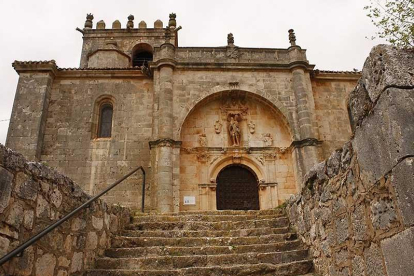 Iglesia parroquial de San Cristóbal, ubicada en la parte más alta de Cebrecos-ECB