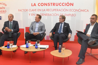 De izquierda a derecha: Julián Núñez, Pedro Hojas, Javier Vega y Luis Miguel Torres.-ICAL