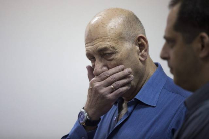 El exprimer ministro israelí Ehud Olmert en los juzgados en Jerusalén.-Foto: POOL / EFE / HEIDI LEVINE