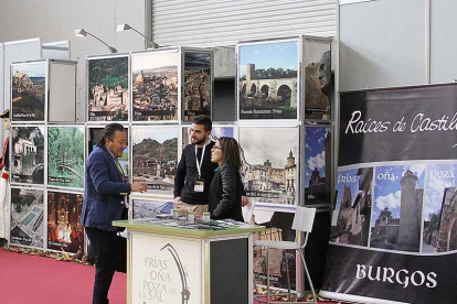 La mancomunidad Raíces de Castilla durante una feria turística.-G.G.