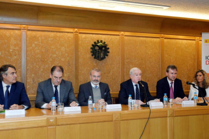 Imagen de la jornada celebrada ayer en la Cámara de Comercio.-ICAL